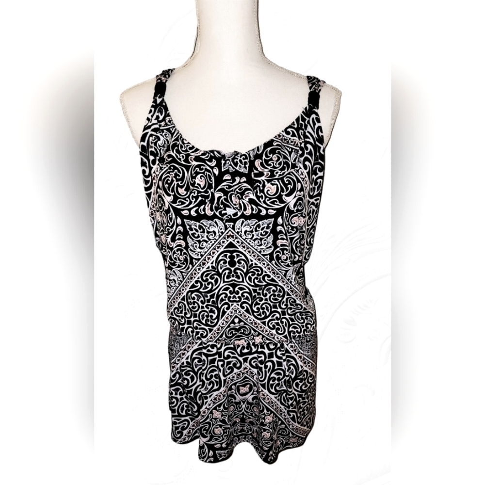 WHITE HOUSE/BLACK MARKET MINI DRESS